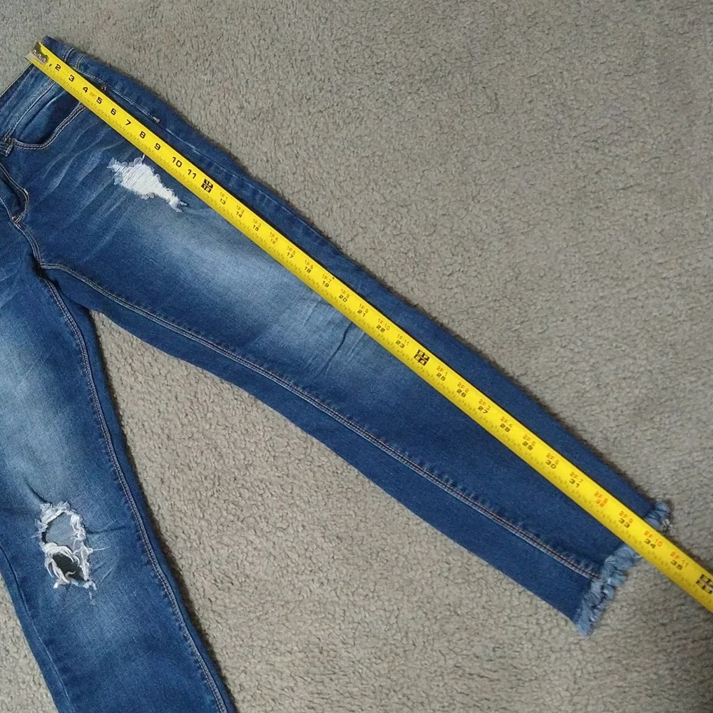 YMI Anklet Jeans - Picture 14 of 15
